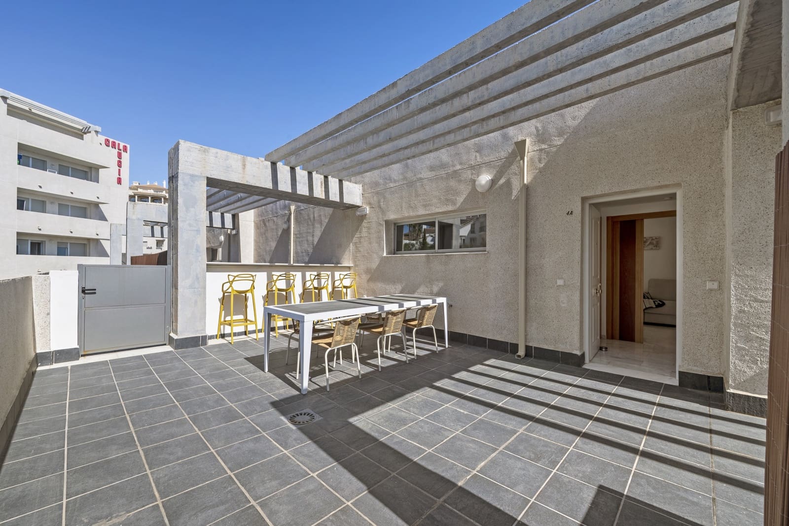 2 slaapkamer Penthouse te koop in Riviera del Sol met zwembad garage - € 395.000 (Ref: 9337340)