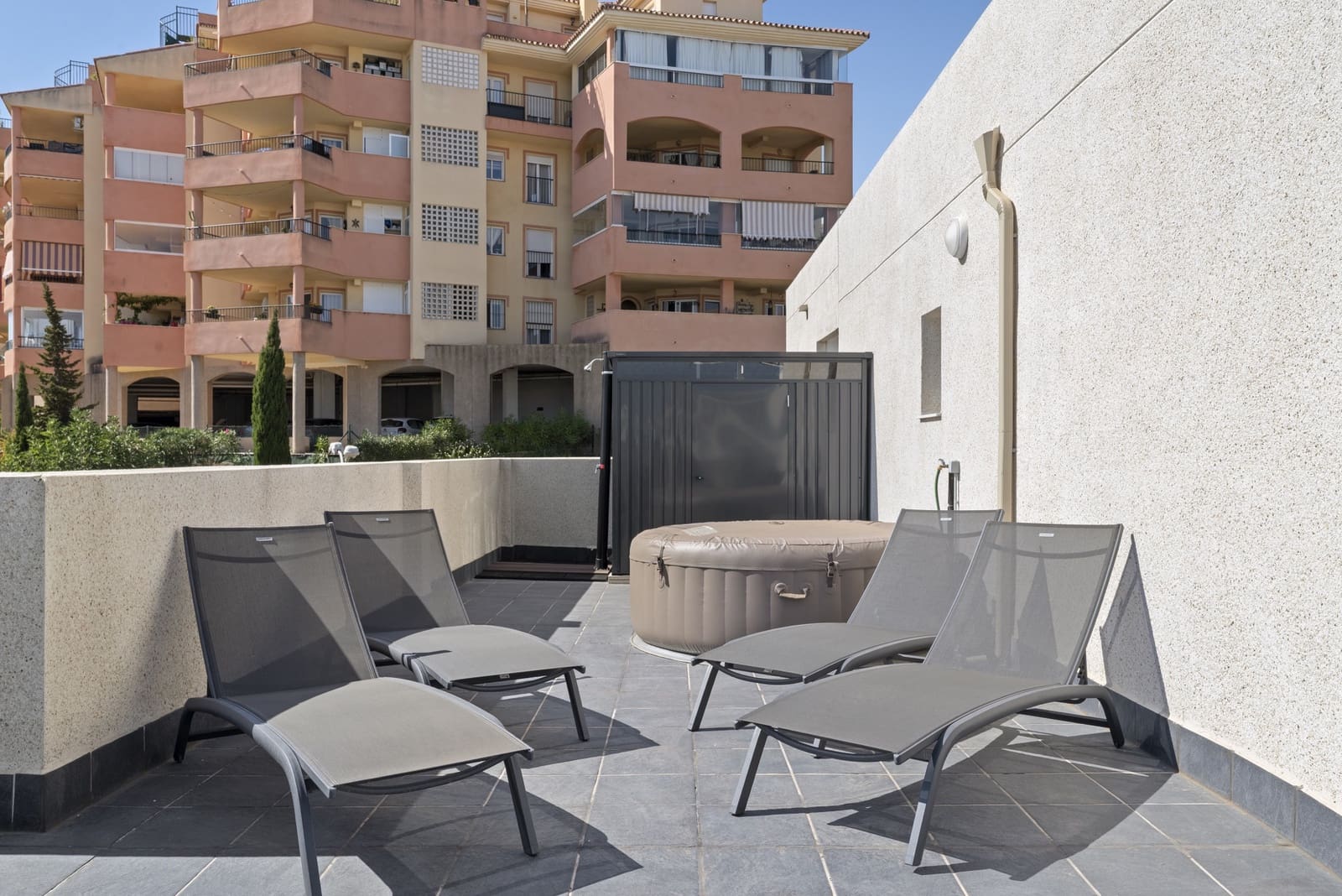2 slaapkamer Penthouse te koop in Riviera del Sol met zwembad garage - € 395.000 (Ref: 9337340)