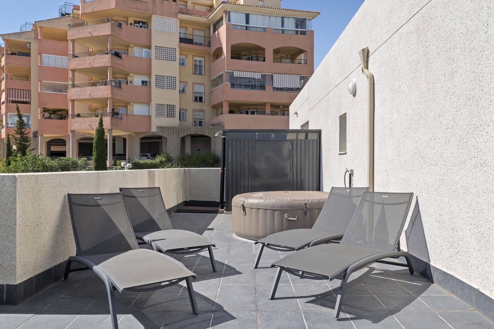 2 slaapkamer Penthouse te koop in Riviera del Sol met zwembad garage - € 395.000 (Ref: 9337340)