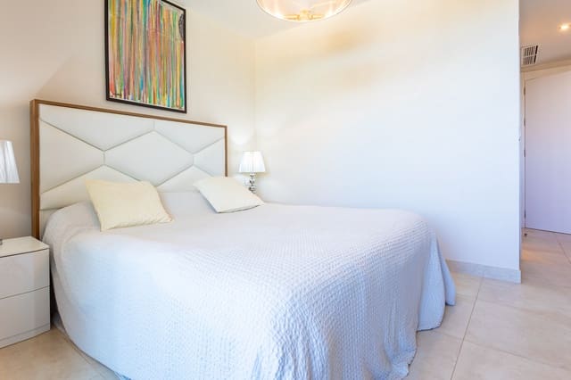 2 bedroom Apartment for sale in La Cala de Mijas, Mijas with pool garage - € 485,000 (Ref: 9340405)