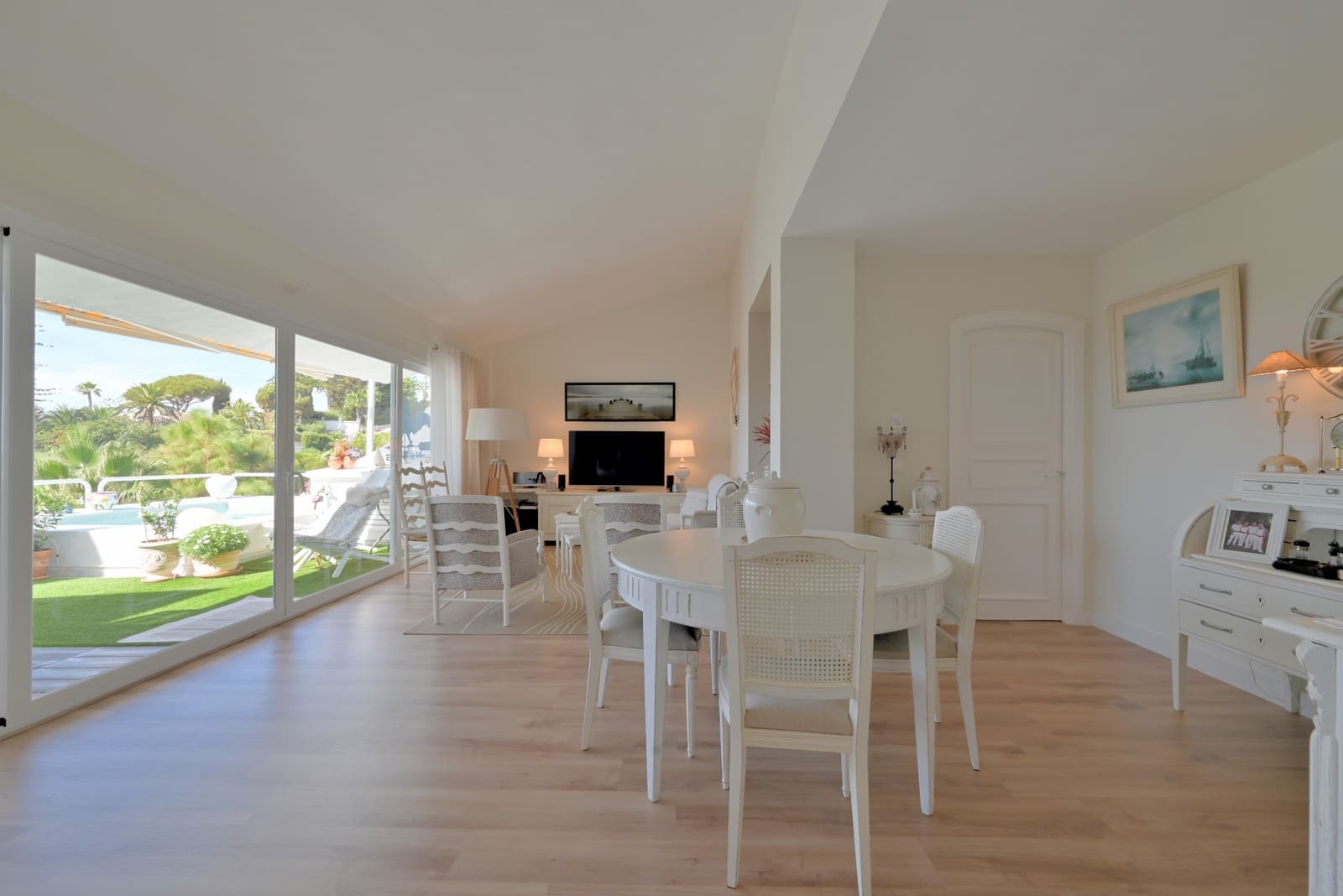 3 slaapkamer Penthouse te koop in Calahonda met zwembad - € 599.000 (Ref: 9340406)