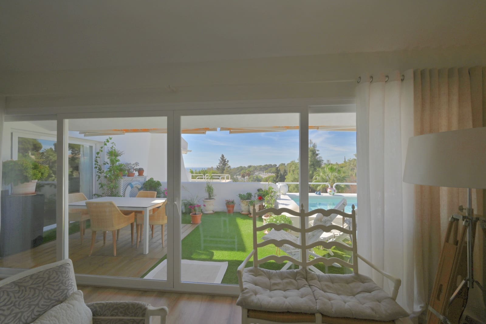 3 slaapkamer Penthouse te koop in Calahonda met zwembad - € 599.000 (Ref: 9340406)