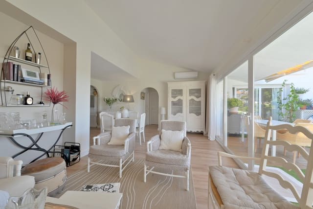 3 Zimmer Penthouse zu verkaufen in Calahonda, Mijas mit Pool - 599.000 € (Ref: 9340406)