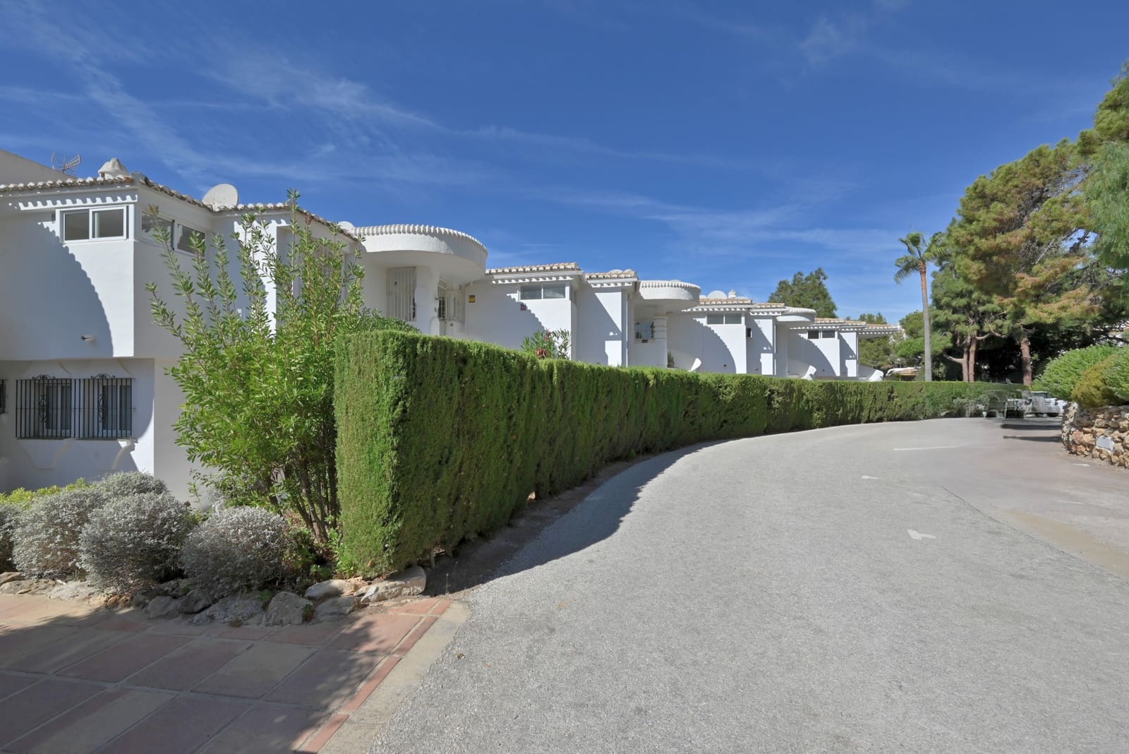 3 slaapkamer Penthouse te koop in Calahonda met zwembad - € 599.000 (Ref: 9340406)