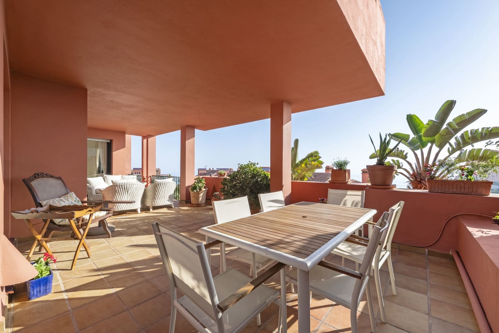 2 makuuhuone Huoneisto myytävänä paikassa Calahonda mukana uima-altaan 
autotalli - 420 000 € (Ref: 9340407)