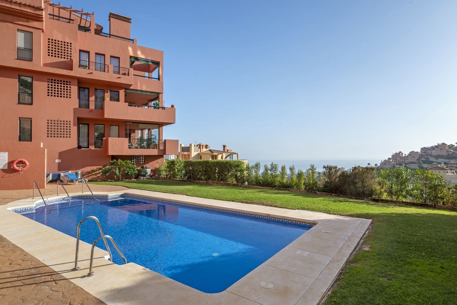 2 makuuhuone Huoneisto myytävänä paikassa Calahonda mukana uima-altaan 
autotalli - 420 000 € (Ref: 9340407)