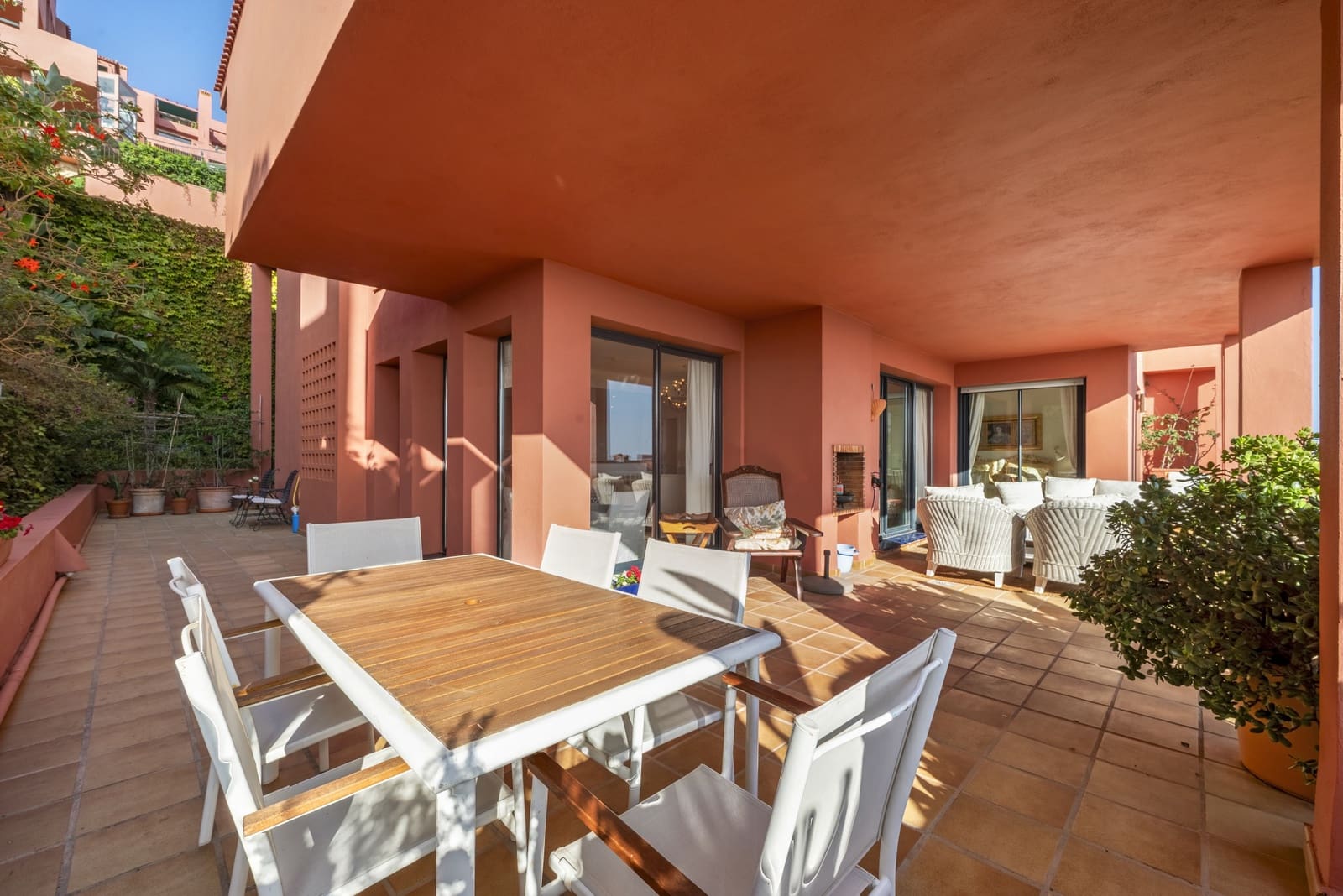 2 makuuhuone Huoneisto myytävänä paikassa Calahonda mukana uima-altaan 
autotalli - 420 000 € (Ref: 9340407)