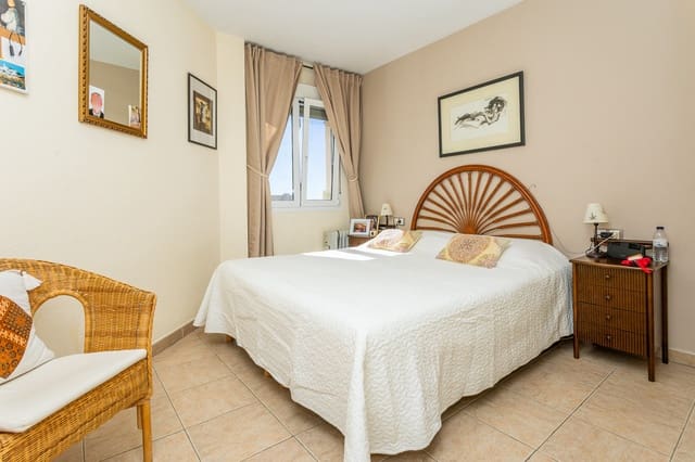 2 slaapkamer Appartement te koop in Riviera del Sol, Mijas - € 275.000 (Ref: 9341783)