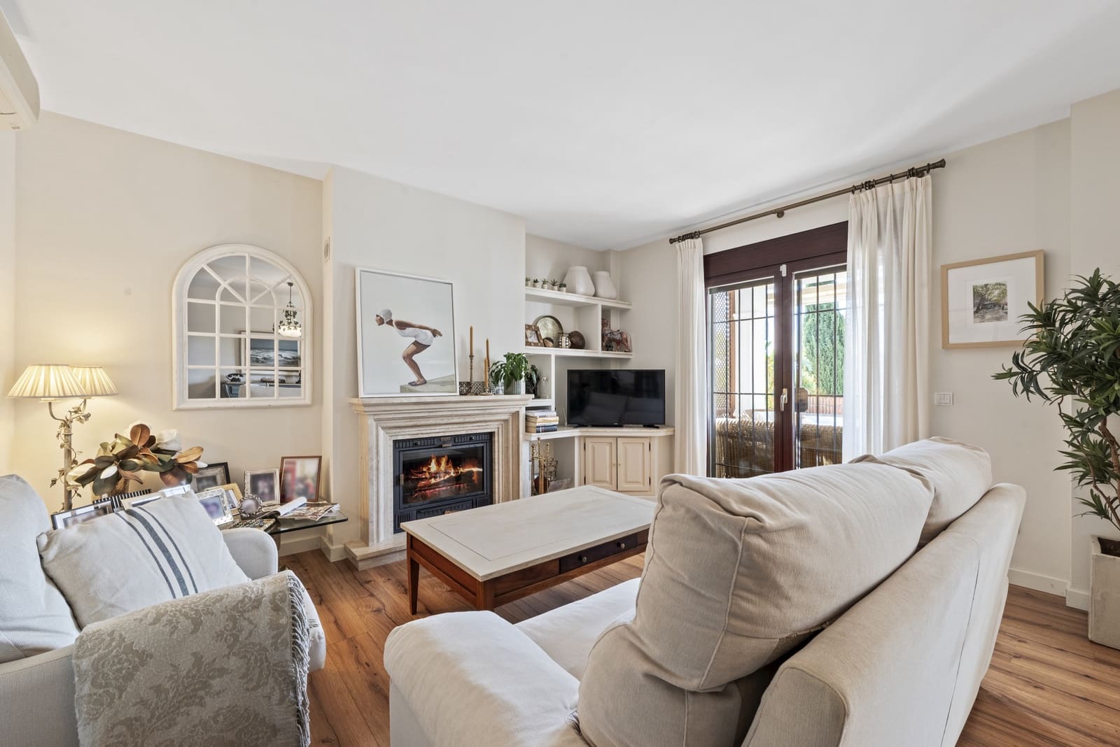 5 slaapkamer Villa te koop in Mijas Costa met zwembad garage - € 1.150.000 (Ref: 9357961)