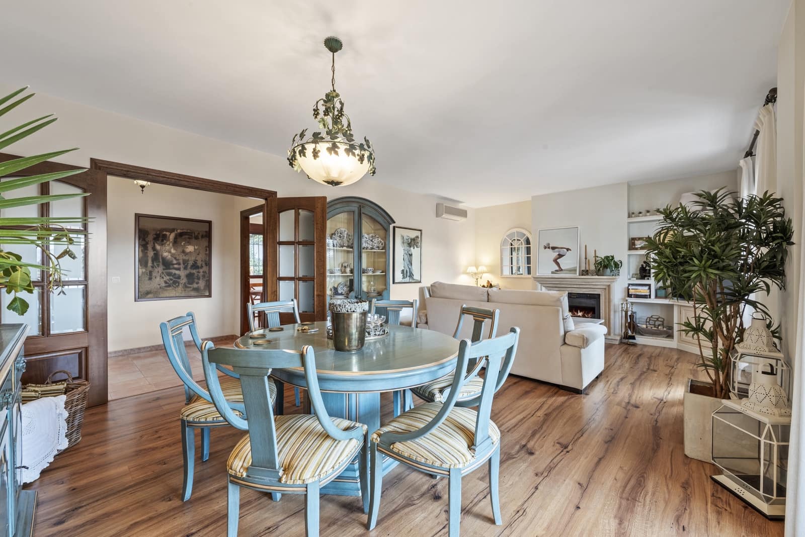 5 slaapkamer Villa te koop in Mijas Costa met zwembad garage - € 1.150.000 (Ref: 9357961)