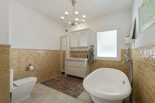 4 slaapkamer Villa te koop in Mijas Costa, Mijas met zwembad garage - € 1.795.000 (Ref: 9357963)