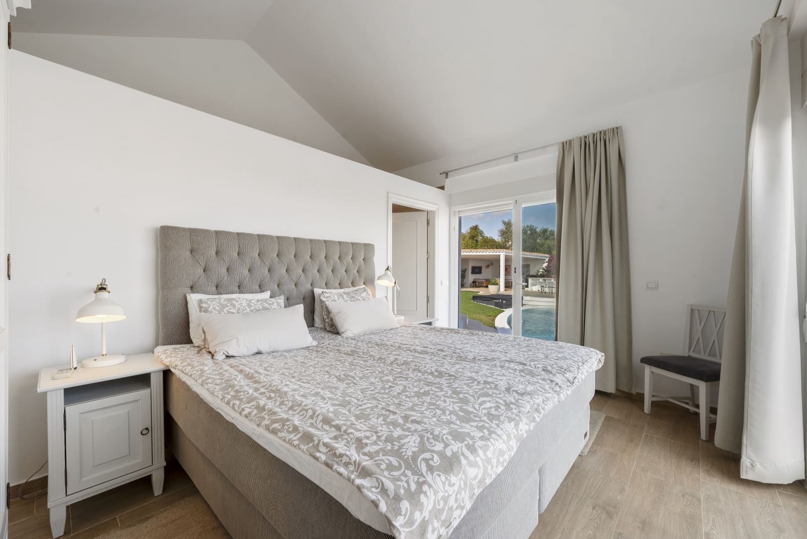 4 soverom Villa til salgs i Mijas Costa med svømmebasseng garasje - € 1 795 000 (Ref: 9357963)