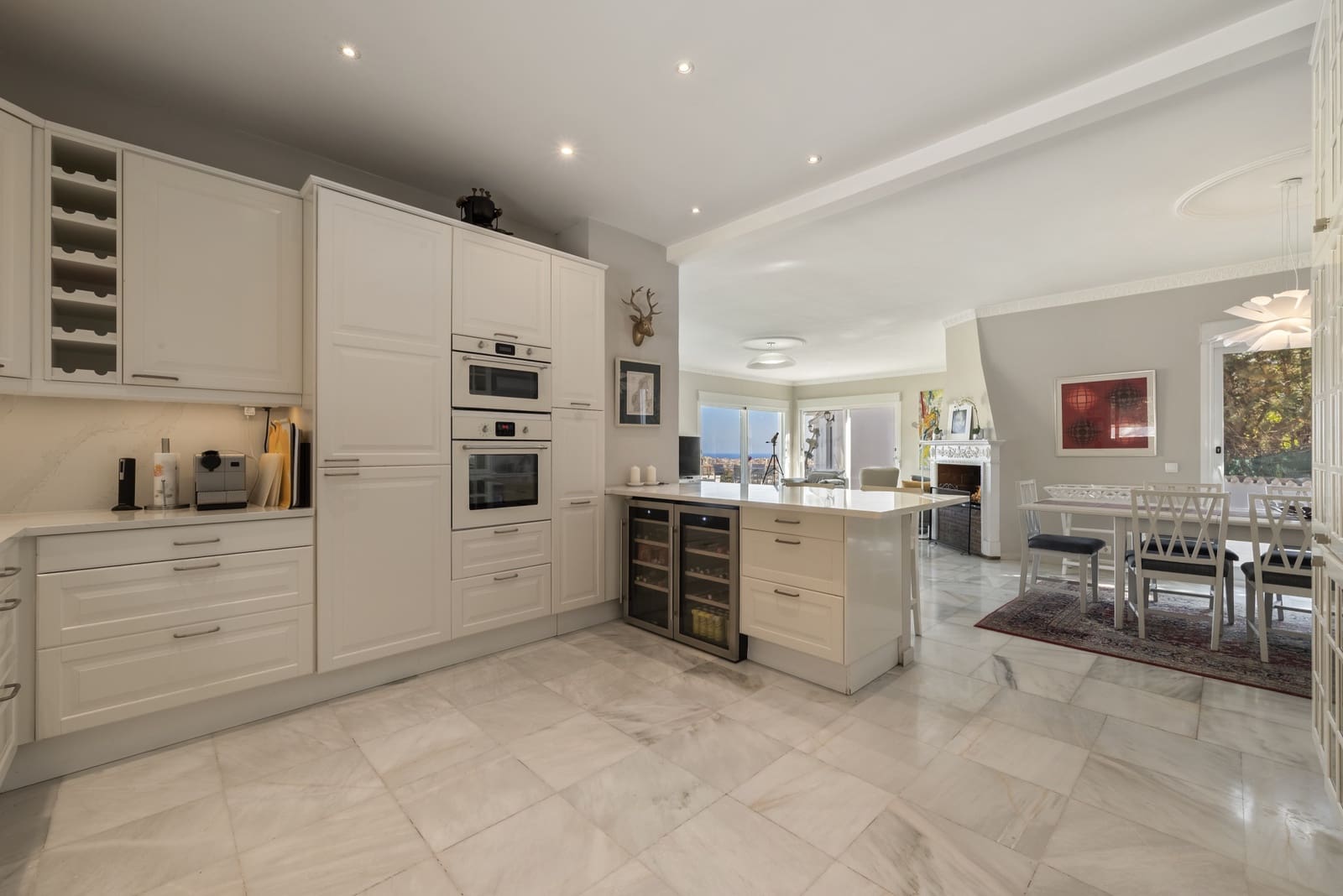 4 soverom Villa til salgs i Mijas Costa med svømmebasseng garasje - € 1 795 000 (Ref: 9357963)