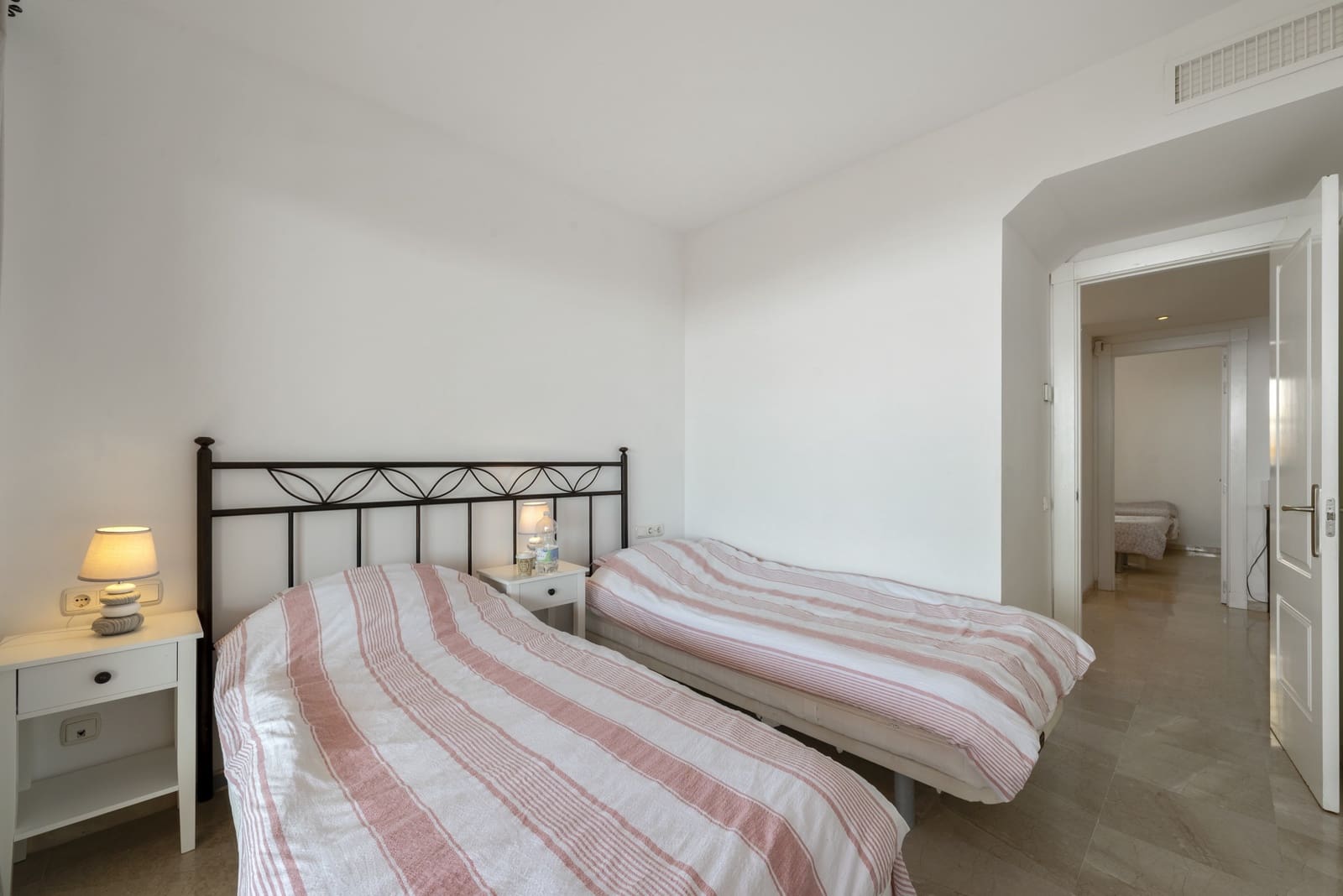 3 slaapkamer Penthouse te koop in Calahonda met zwembad garage - € 575.000 (Ref: 9357964)