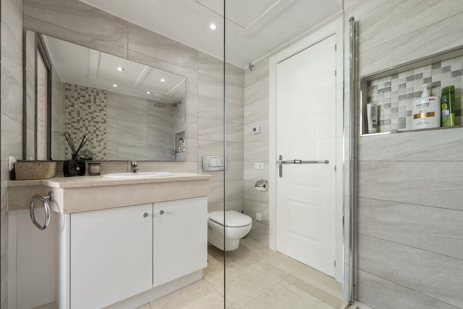 3 slaapkamer Penthouse te koop in Calahonda met zwembad garage - € 575.000 (Ref: 9357964)