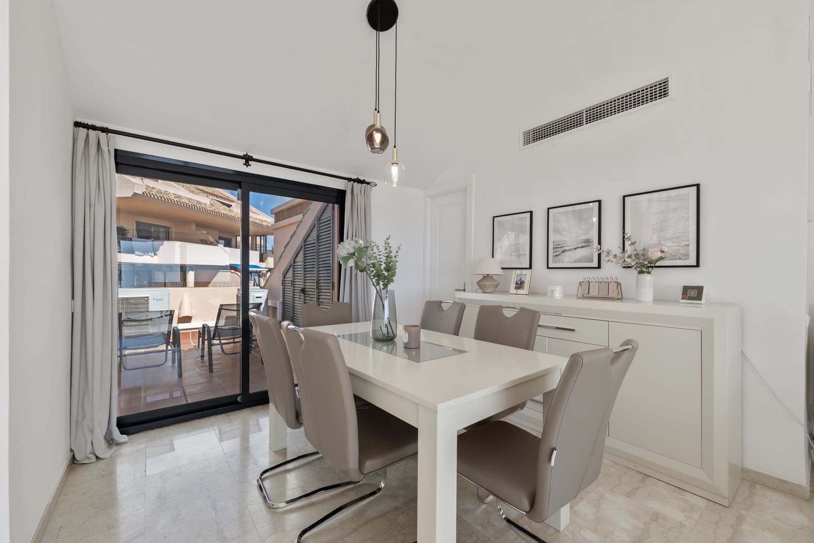 3 slaapkamer Penthouse te koop in Calahonda met zwembad garage - € 575.000 (Ref: 9357964)