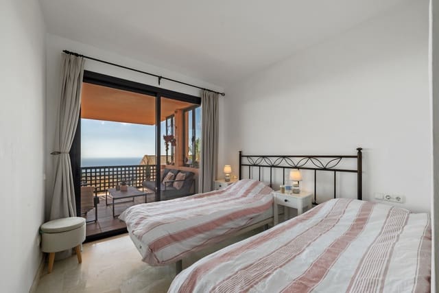 3 soverom Penthouse til salgs i Calahonda, Mijas med svømmebasseng garasje - € 575 000 (Ref: 9357964)