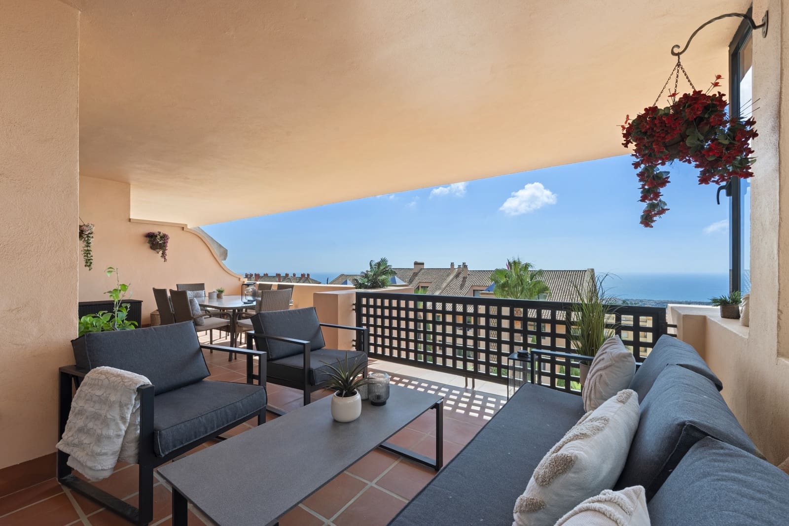 3 slaapkamer Penthouse te koop in Calahonda met zwembad garage - € 575.000 (Ref: 9357964)