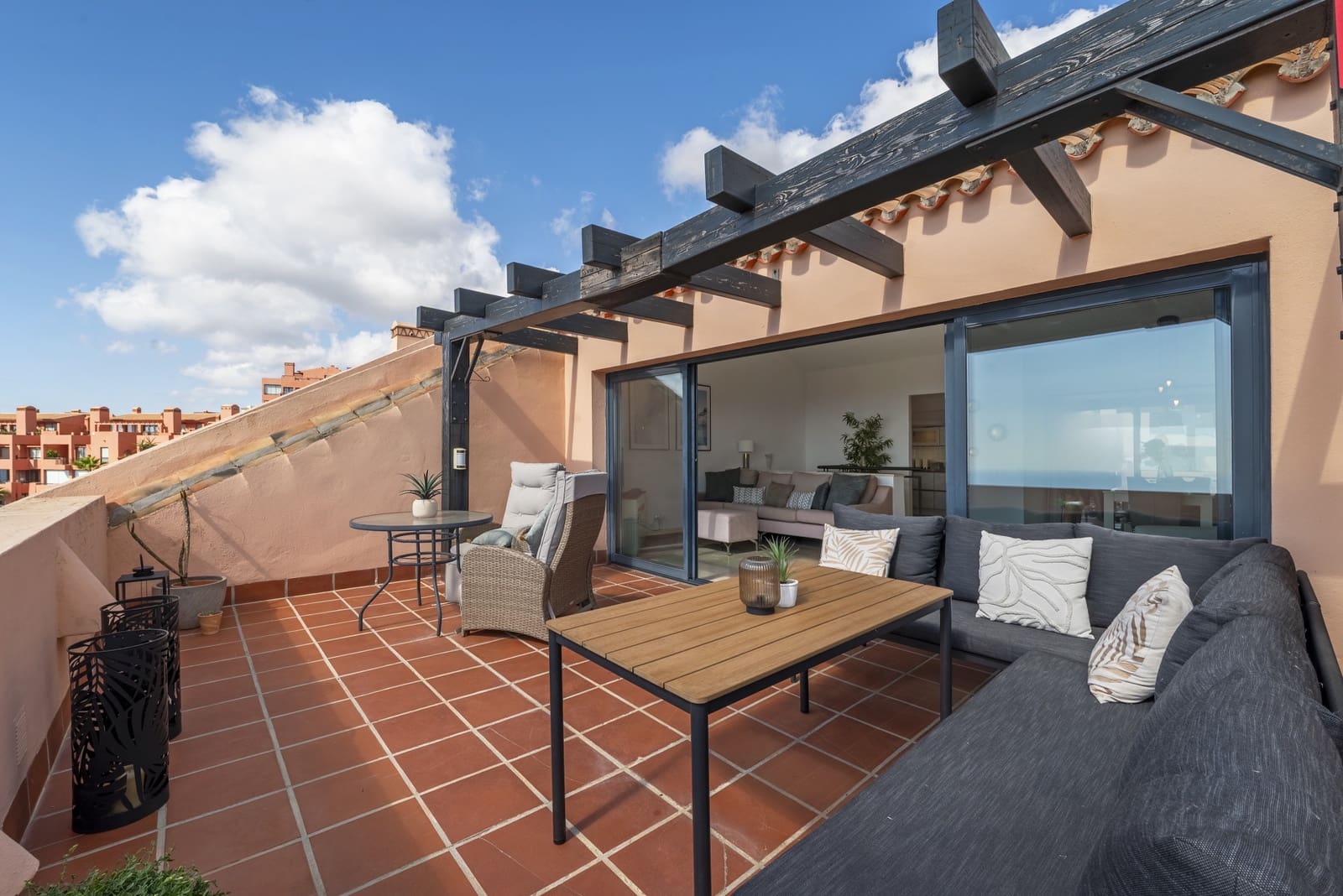 3 slaapkamer Penthouse te koop in Calahonda met zwembad garage - € 575.000 (Ref: 9357964)