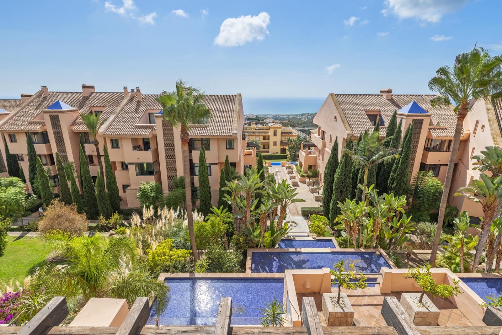 3 slaapkamer Penthouse te koop in Calahonda met zwembad garage - € 575.000 (Ref: 9357964)