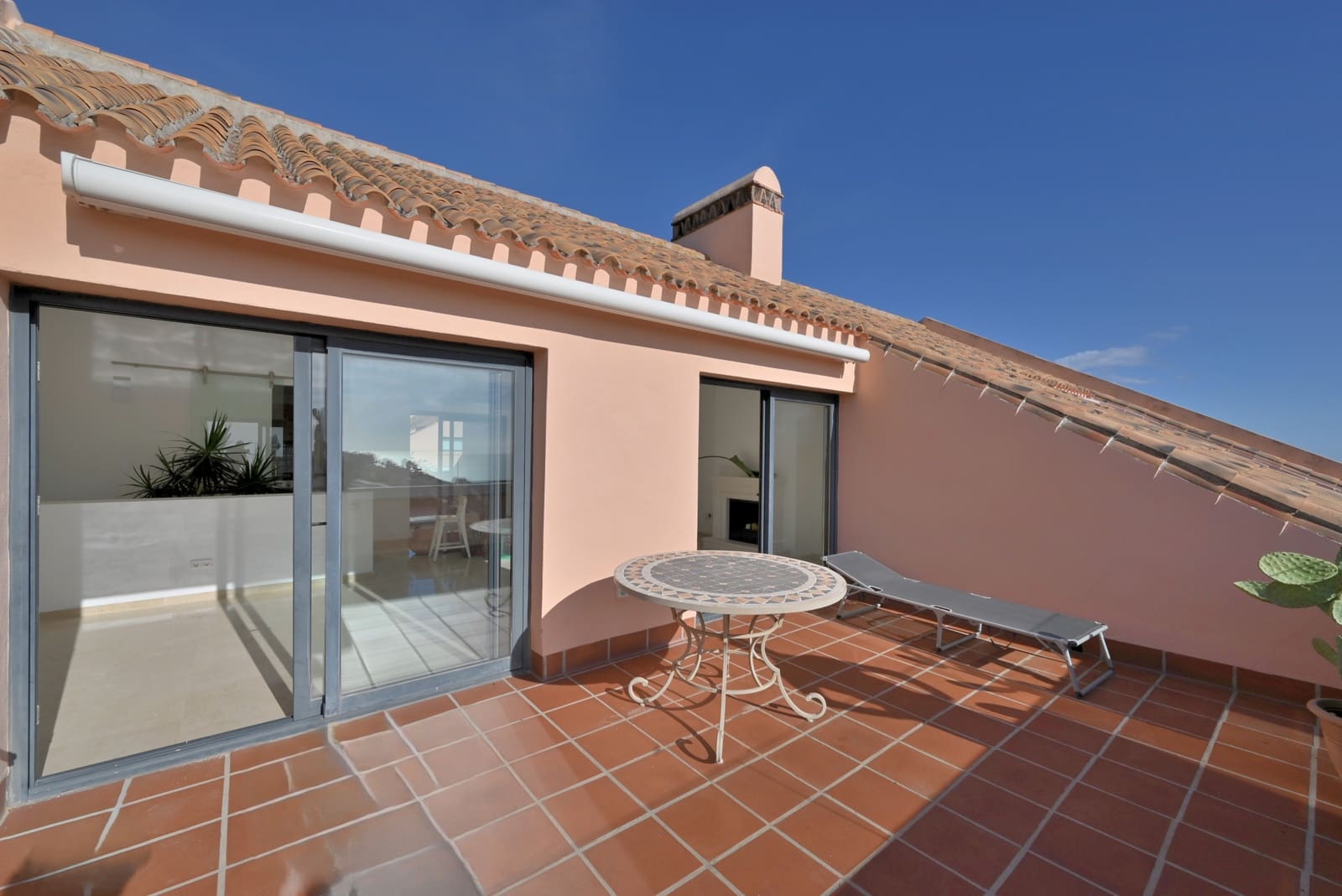 3 soveværelse Penthouse til salg i Calahonda med swimmingpool garage - € 495.000 (Ref: 9357965)