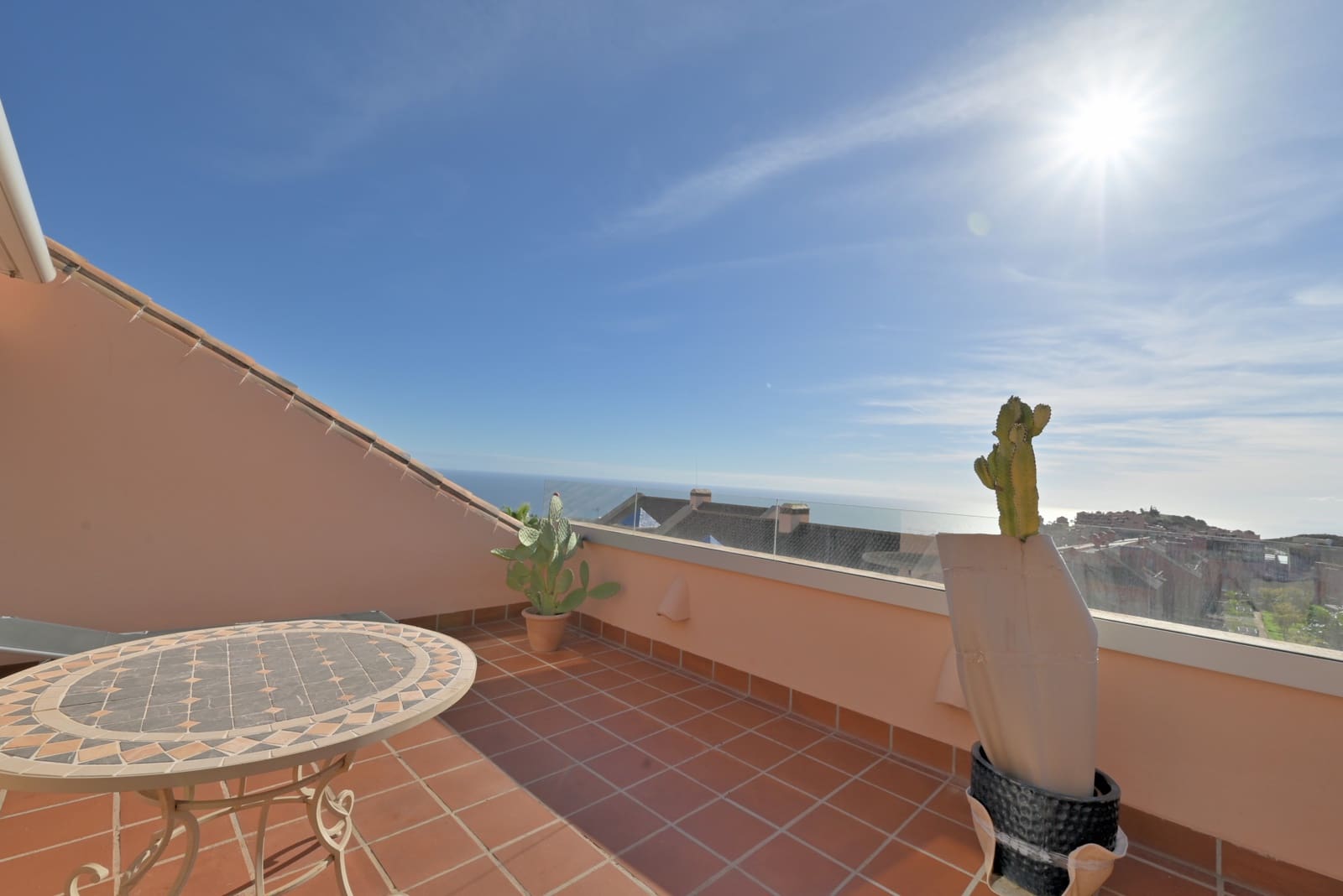 3 soveværelse Penthouse til salg i Calahonda med swimmingpool garage - € 495.000 (Ref: 9357965)