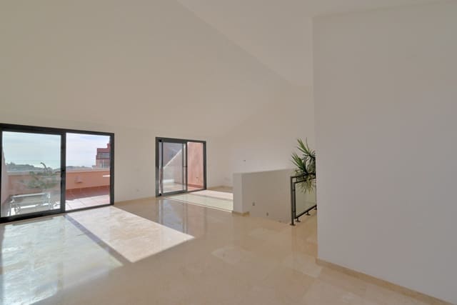 3 slaapkamer Penthouse te koop in Calahonda, Mijas met zwembad garage - € 459.000 (Ref: 9357965)