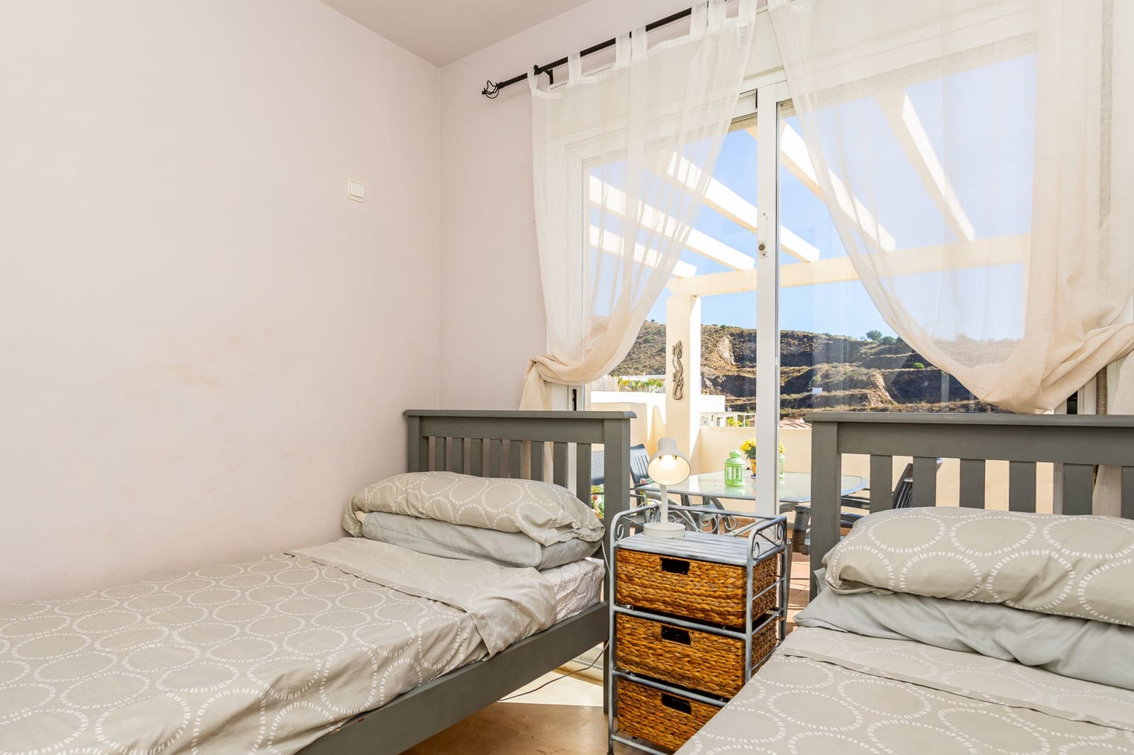 2 bedroom Penthouse for sale in Calahonda with pool garage - € 340,000 (Ref: 9357966)