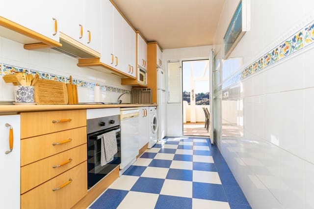 Ático de 2 habitaciones en Calahonda, Mijas en venta con piscina garaje - 340.000 € (Ref: 9357966)