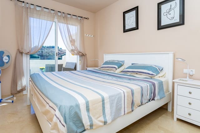 Ático de 2 habitaciones en Calahonda, Mijas en venta con piscina garaje - 340.000 € (Ref: 9357966)