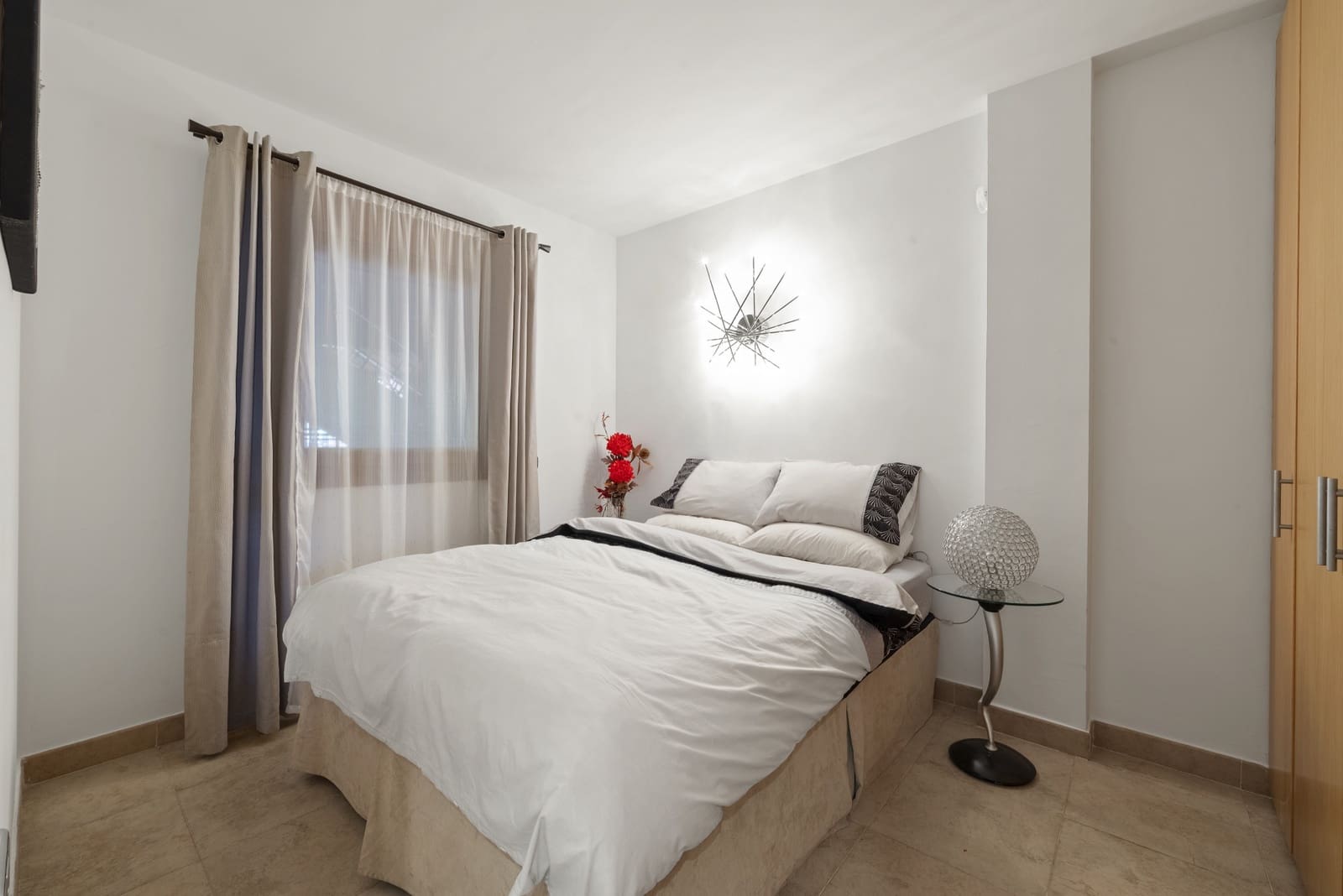 2 soverom Leilighet til salgs i Benalmadena med svømmebasseng garasje - € 525 000 (Ref: 9366781)