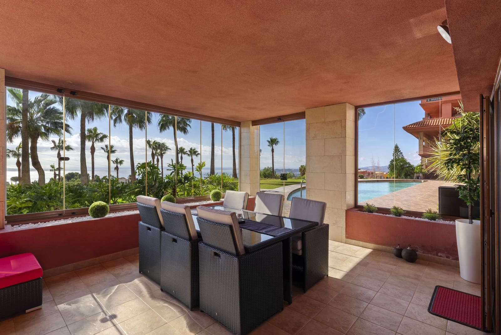 2 soverom Leilighet til salgs i Benalmadena med svømmebasseng garasje - € 525 000 (Ref: 9366781)