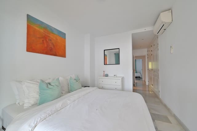 2 soveværelse Lejlighed til salg i Calahonda, Mijas med garage - € 595.000 (Ref: 9374697)