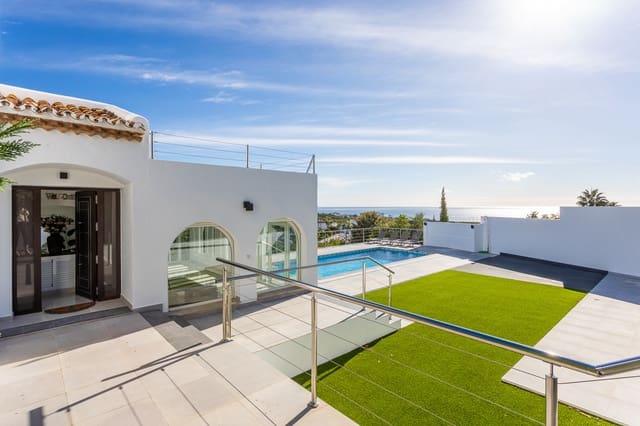3 chambre Villa/Maison à vendre à Calahonda, Mijas avec piscine garage - 1 100 000 € (Ref: 9376497)