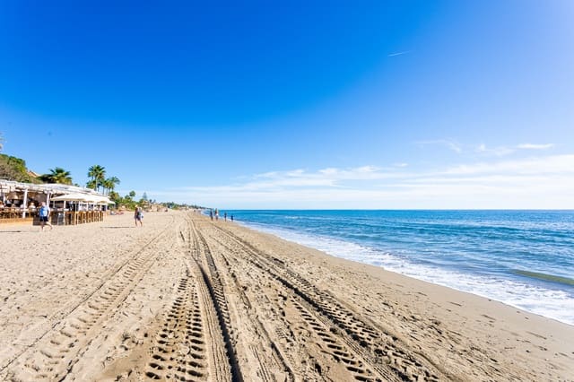 2 sovrum Lägenhet till salu i Marbella med pool garage - 650 000 € (Ref: 9390055)