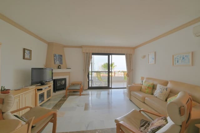 2 bedroom Penthouse for sale in Calahonda, Mijas with pool garage - € 340,000 (Ref: 9406085)