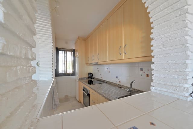 2 bedroom Penthouse for sale in Calahonda, Mijas with pool garage - € 340,000 (Ref: 9406085)