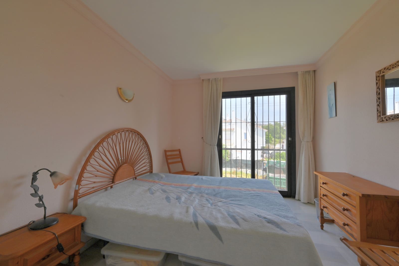 2 bedroom Penthouse for sale in Calahonda with pool garage - € 340,000 (Ref: 9406085)