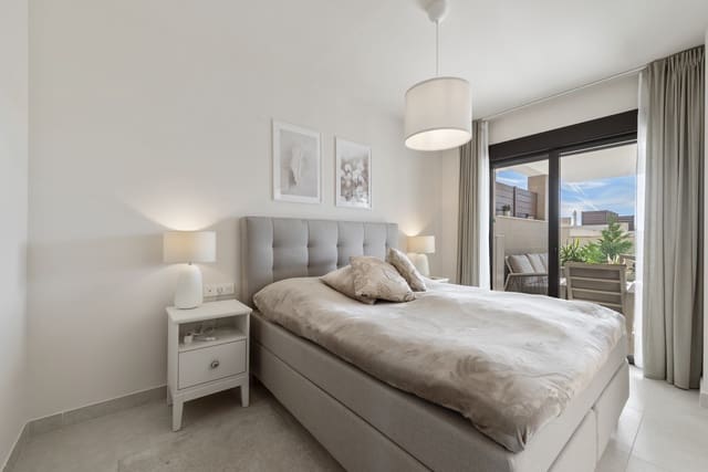 2 bedroom Apartment for sale in La Cala de Mijas, Mijas with pool garage - € 595,000 (Ref: 9413453)