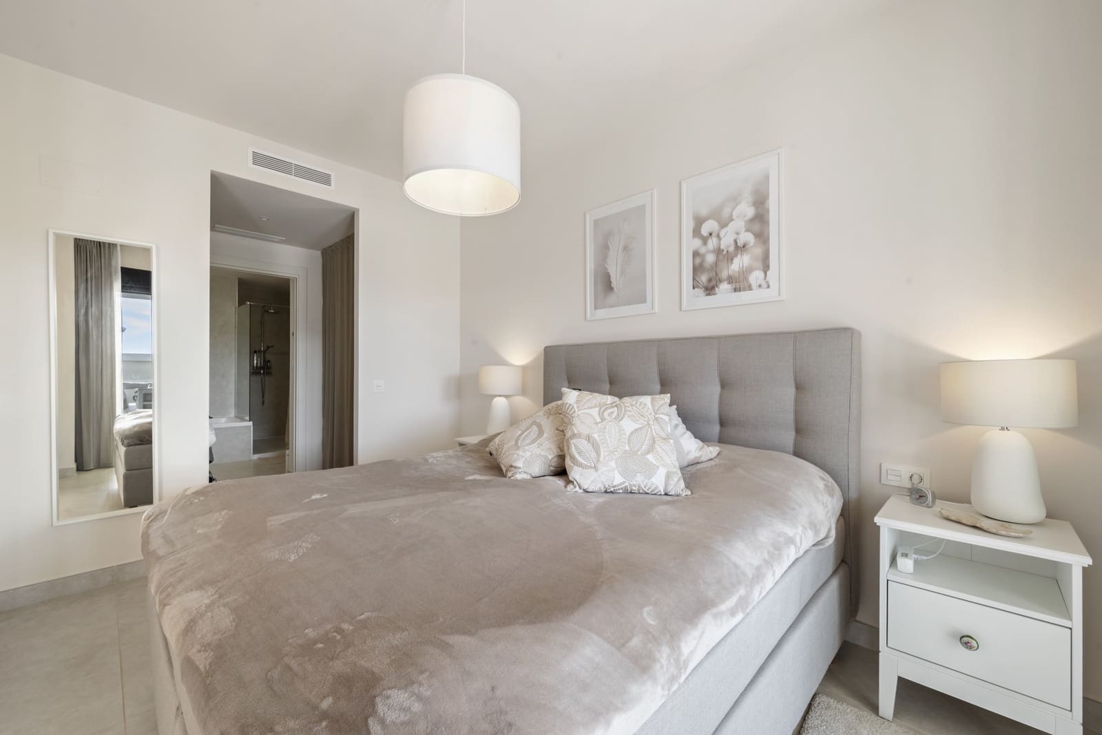 2 sypialnia Apartament na sprzedaż w La Cala de Mijas z basenem garażem - 595 000 € (Ref: 9413453)