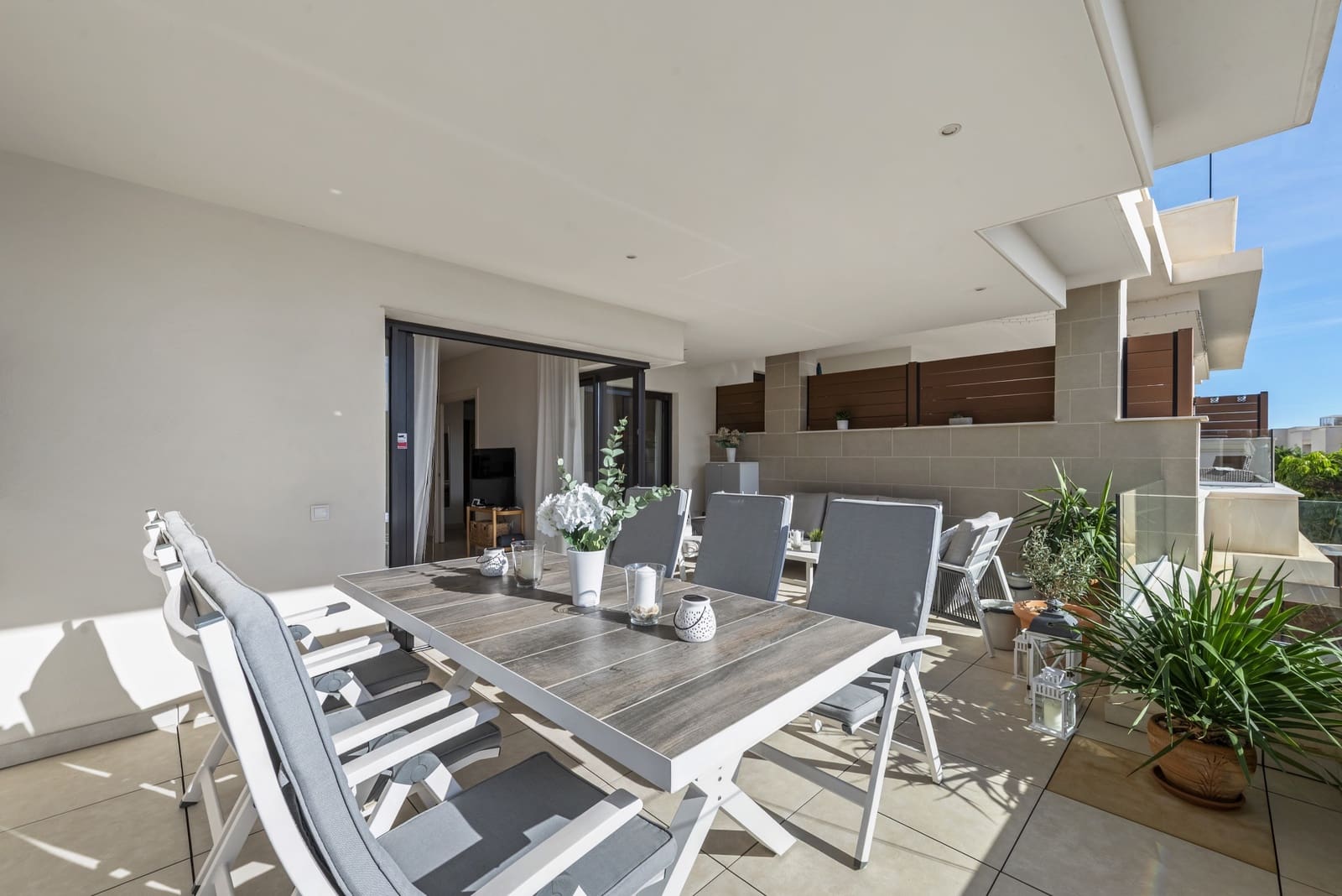 2 sypialnia Apartament na sprzedaż w La Cala de Mijas z basenem garażem - 595 000 € (Ref: 9413453)