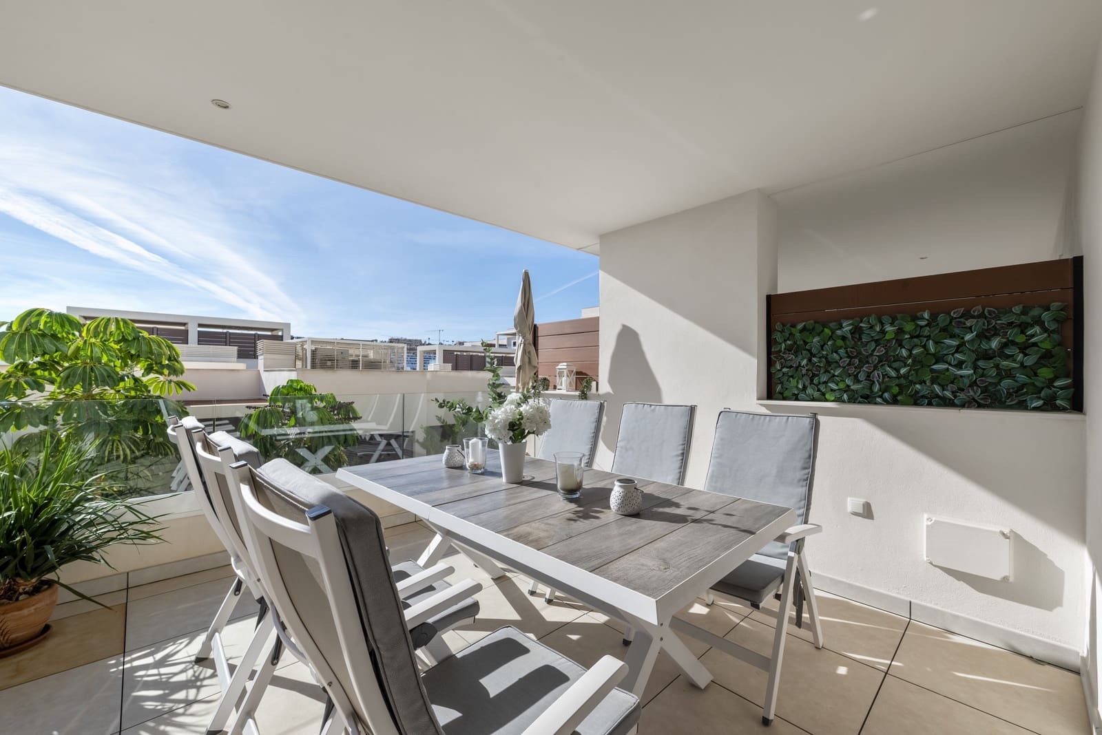 2 sypialnia Apartament na sprzedaż w La Cala de Mijas z basenem garażem - 595 000 € (Ref: 9413453)