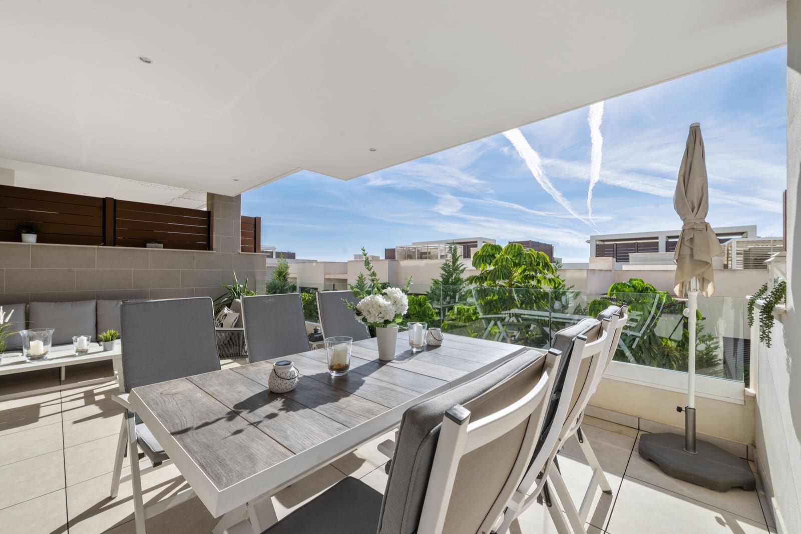 2 sypialnia Apartament na sprzedaż w La Cala de Mijas z basenem garażem - 595 000 € (Ref: 9413453)