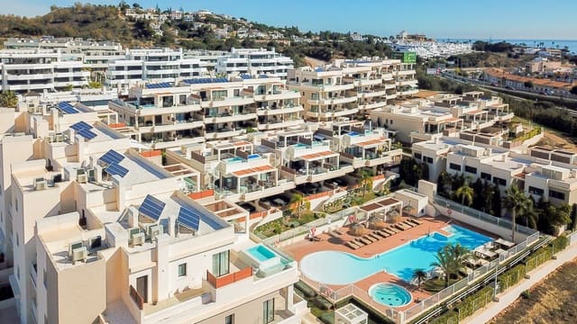 2 bedroom Apartment for sale in La Cala de Mijas, Mijas with pool garage - € 595,000 (Ref: 9413453)