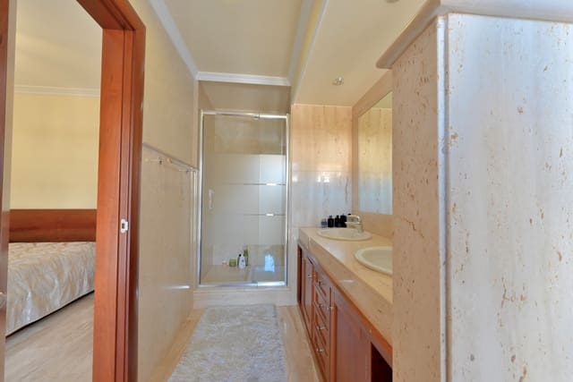 4 Zimmer Haus zu verkaufen in Calahonda, Mijas mit Pool Garage - 689.000 € (Ref: 9415730)