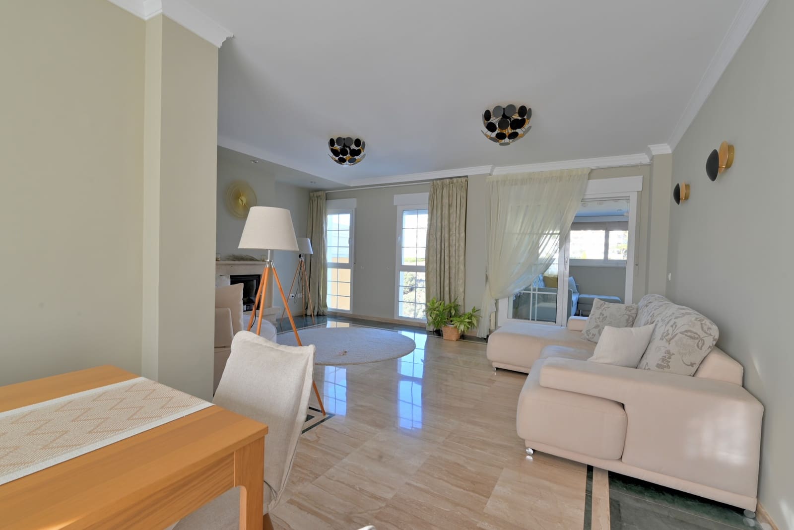 4 sypialnia Dom na sprzedaż w Calahonda z basenem garażem - 689 000 € (Ref: 9415730)