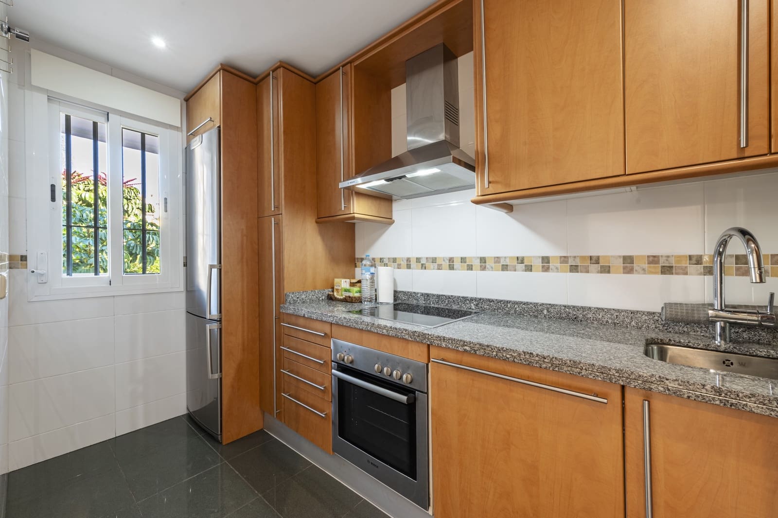 2 soveværelse Lejlighed til salg i La Cala de Mijas med swimmingpool garage - € 265.000 (Ref: 9422177)