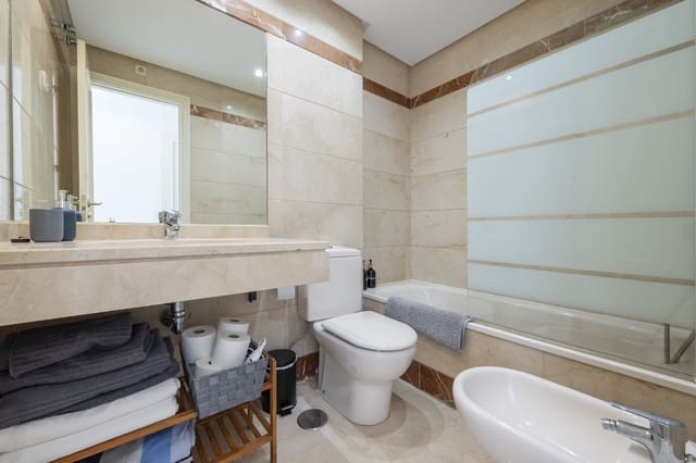 2 soverom Leilighet til salgs i La Cala de Mijas, Mijas med svømmebasseng garasje - € 265 000 (Ref: 9422177)