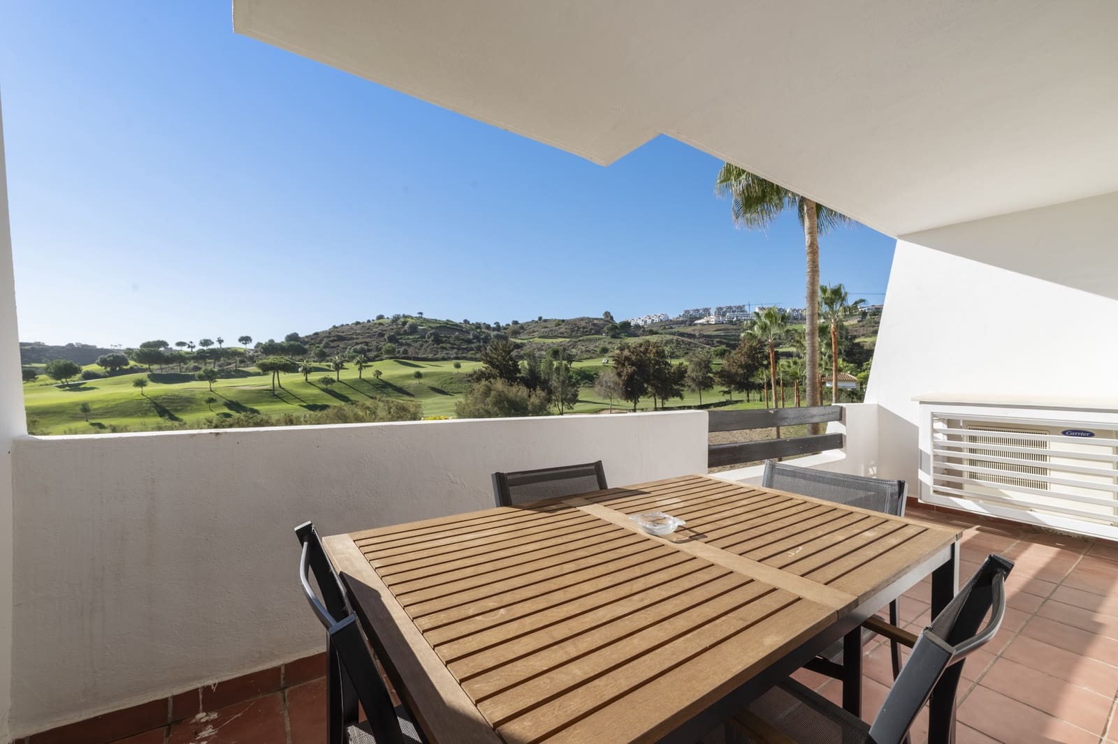 2 soveværelse Lejlighed til salg i La Cala de Mijas med swimmingpool garage - € 265.000 (Ref: 9422177)