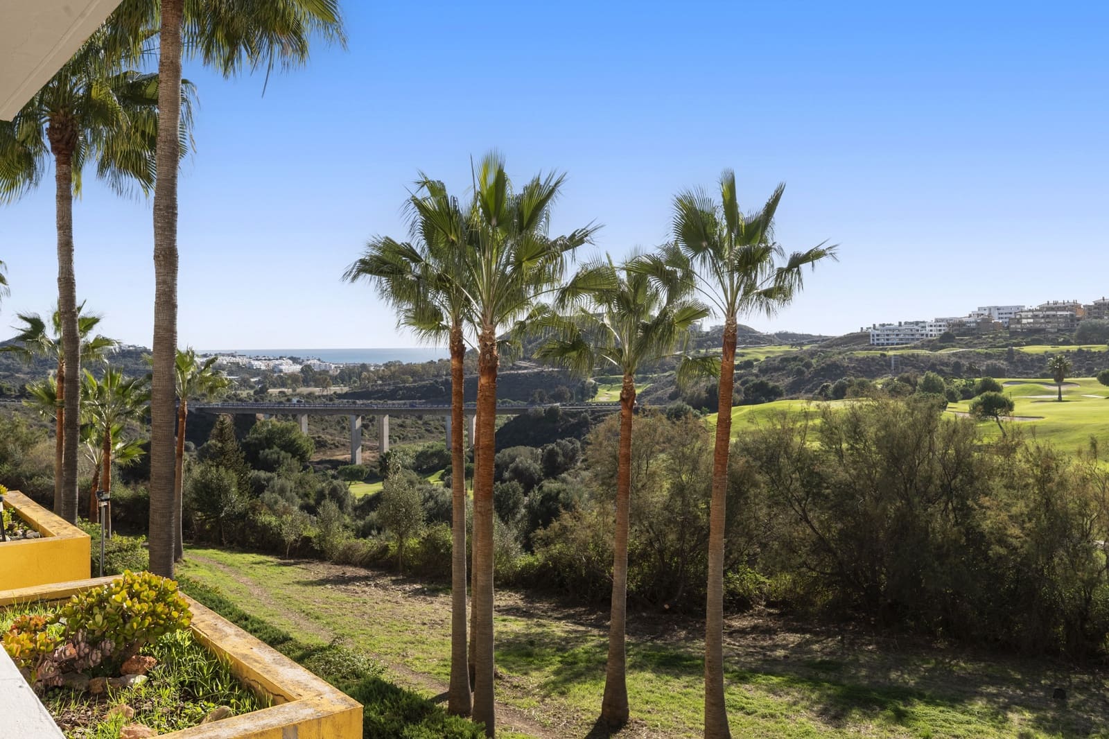 2 soveværelse Lejlighed til salg i La Cala de Mijas med swimmingpool garage - € 265.000 (Ref: 9422177)